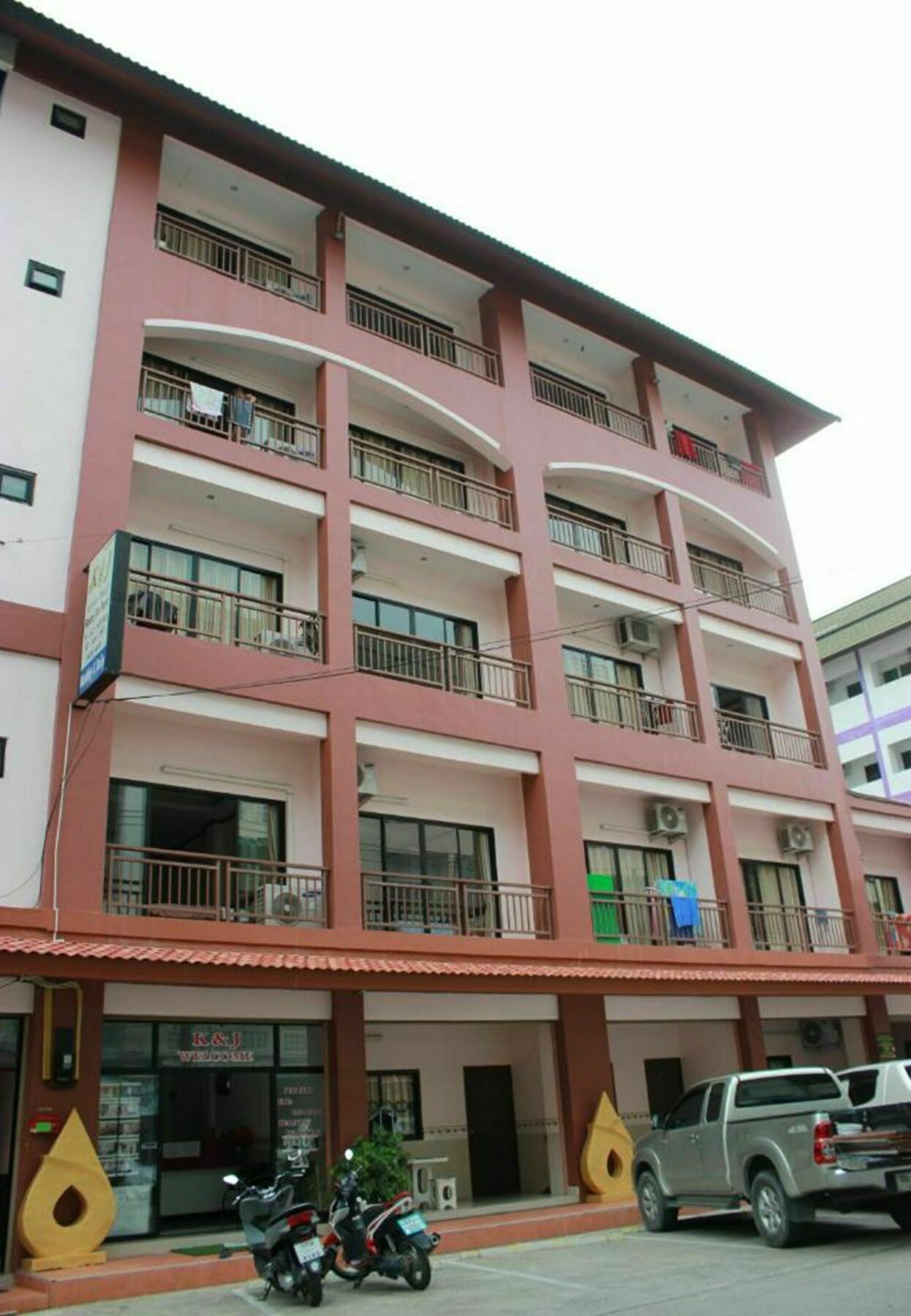 K&J Apartment Ban Nong Tabaek Εξωτερικό φωτογραφία